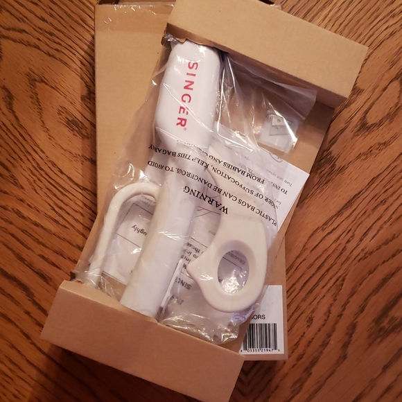 Singer Cordless Smart Scissors NWOT - Picture 2 of 4
